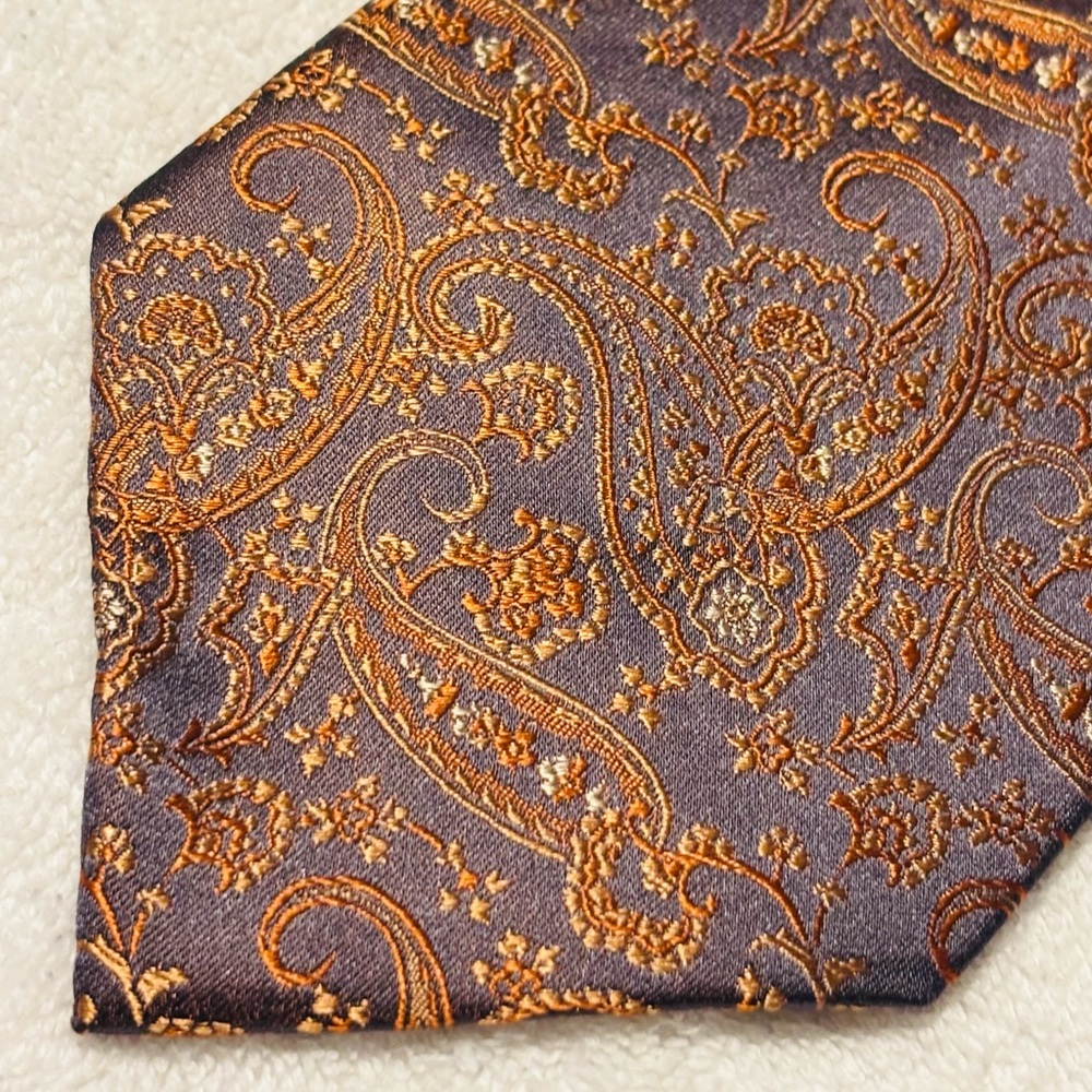 Brand New Stylish High Quality Tie By CAMPIA MODA